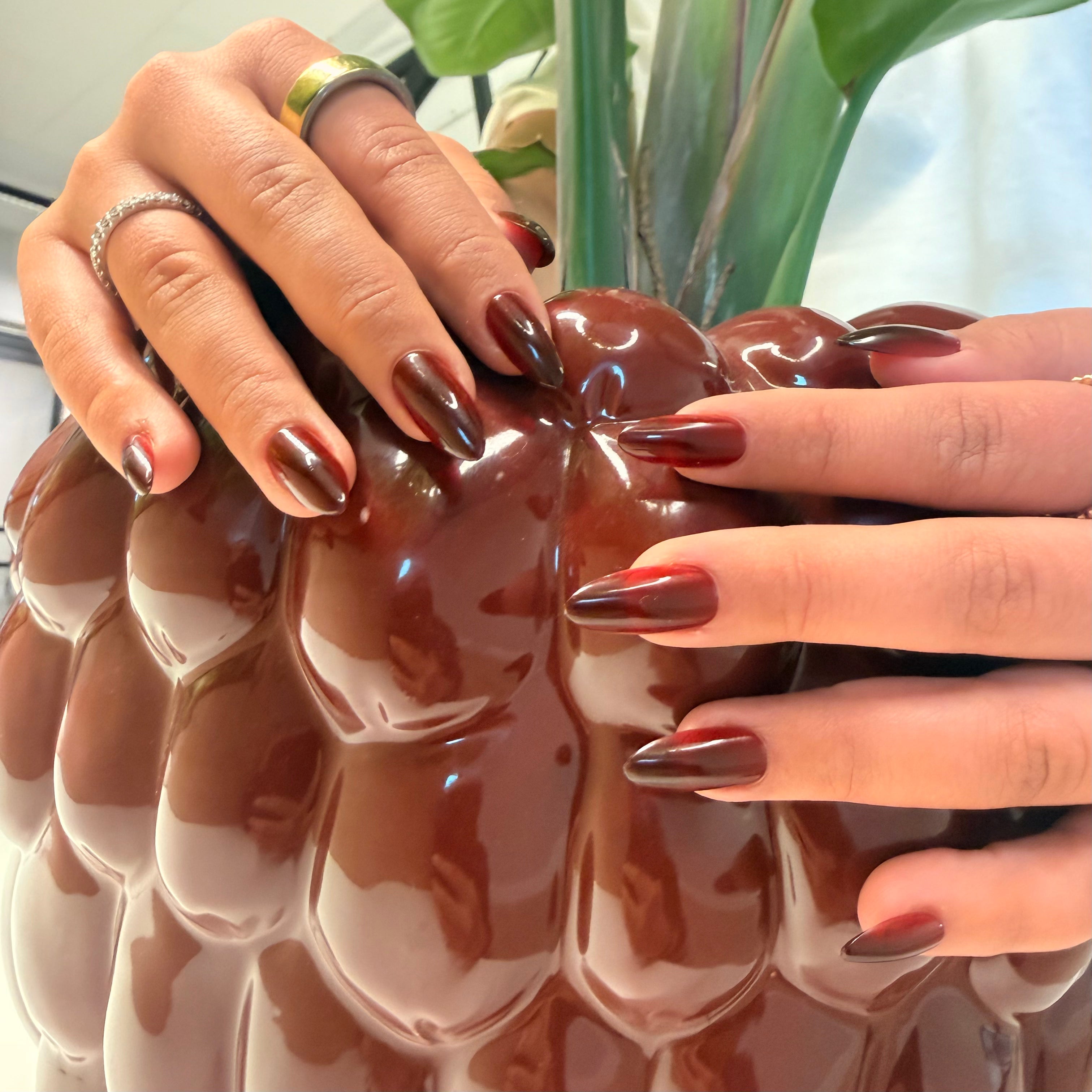 Herfstnagels 2026: de mooiste kleuren en sets