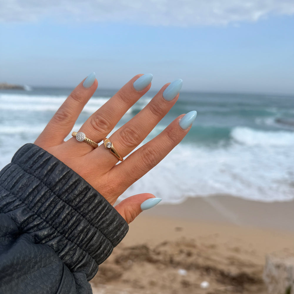 Lichtblauwe nepnagels baby blue almond press on nails