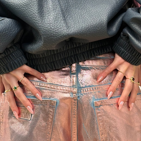 Blush Hour roze almond press on nagels soft gel kunstnagels