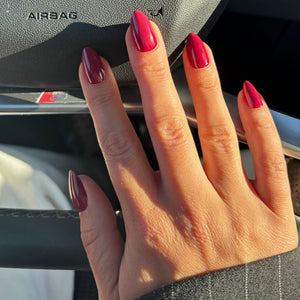 Donkerrode nepnagels Bordeaux Baby van Freaky Nails