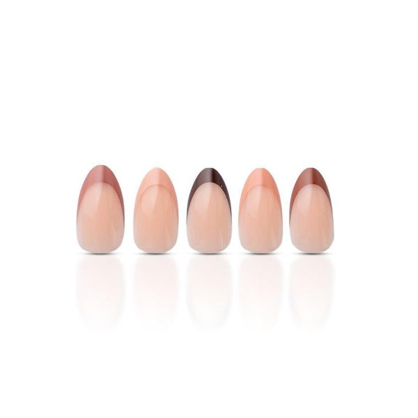 French Roast press on nails met bruine French tips