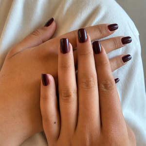 Herbruikbare press on nagels in bordeaux rood