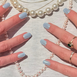 Icy blue press on nails Cool Crush blauwe soft gel plaknagels