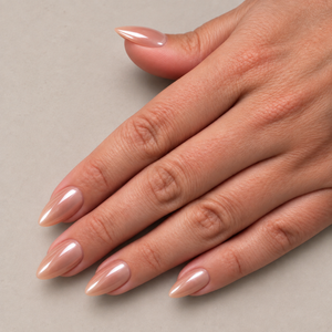 Medium Amandel Shimmer Nude Press On Nagels