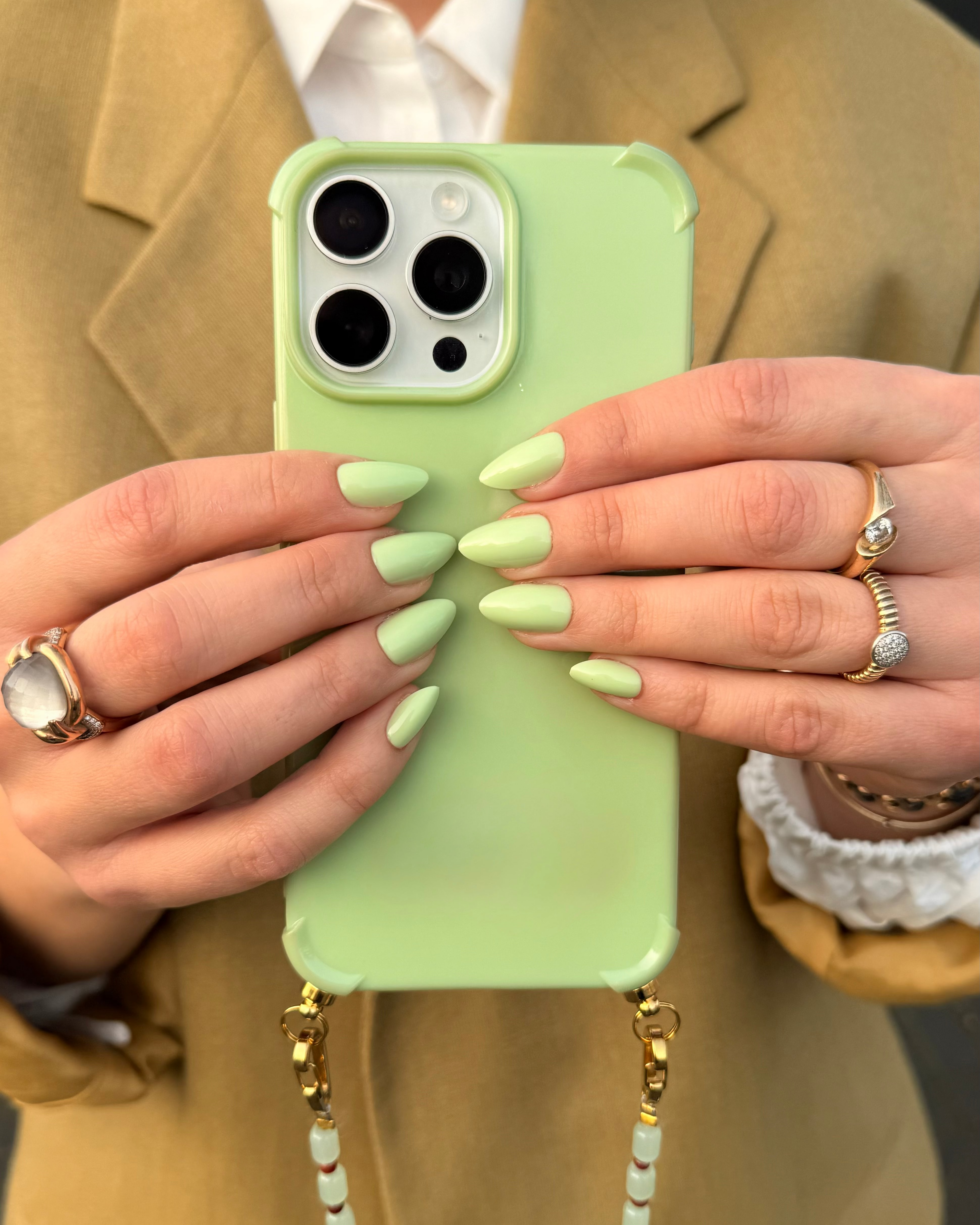 Middel lange press on nagels in matcha groen