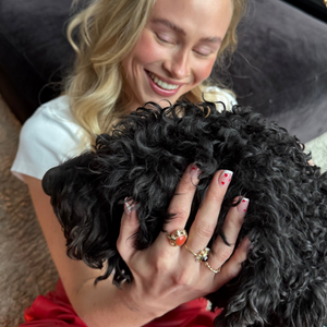 Press on nagels kort met hartjes design en french tip