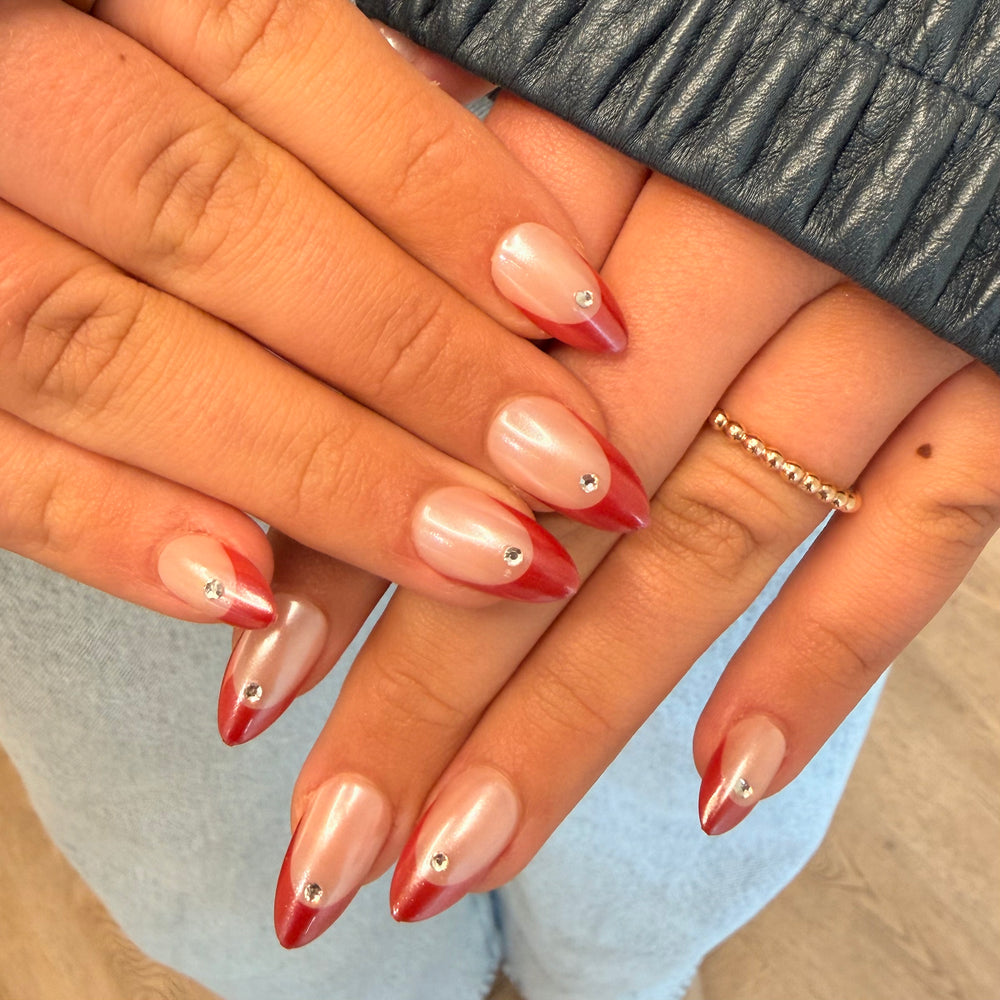 Velvet Flame rode chrome almond press on nails