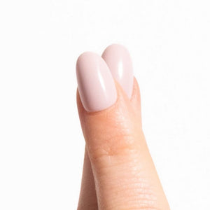 Close-up van Soft Serve short oval nude press on nagels - Freaky Nails