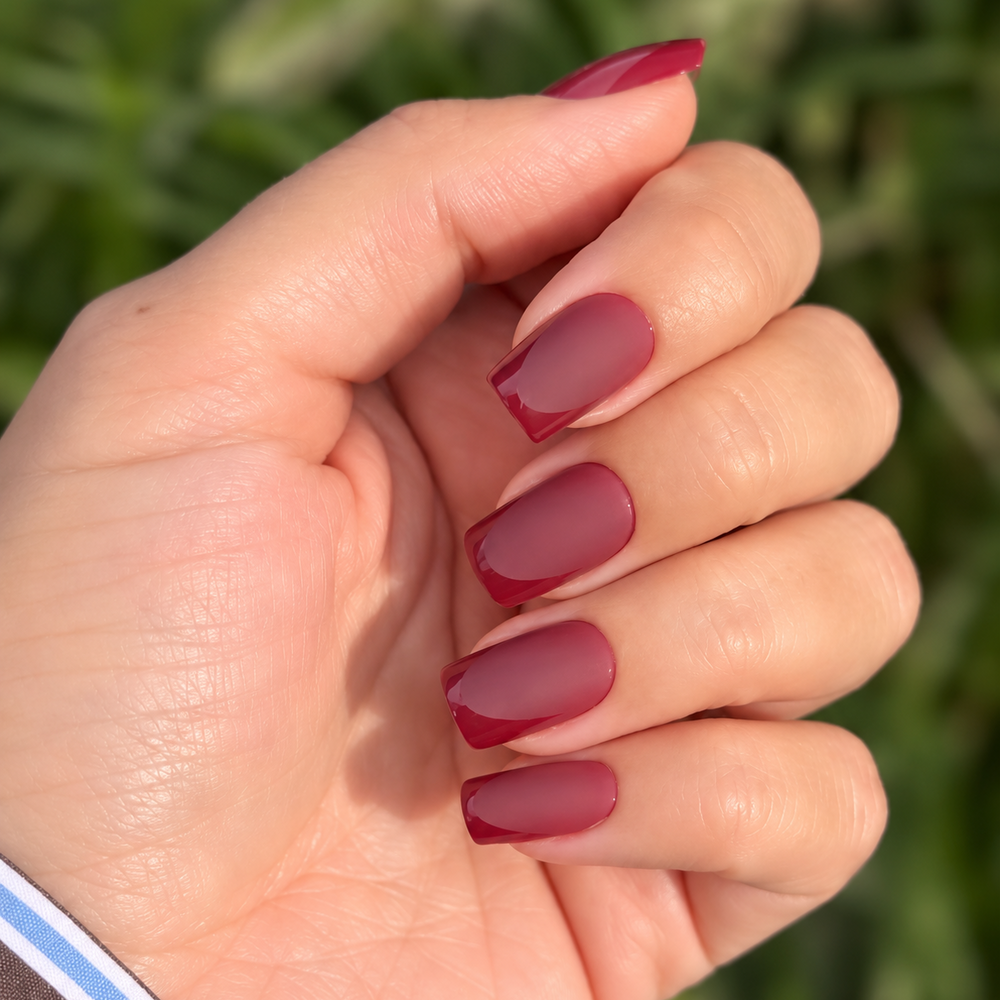 Velvet Rebel bordeauxrode vierkante plaknagels